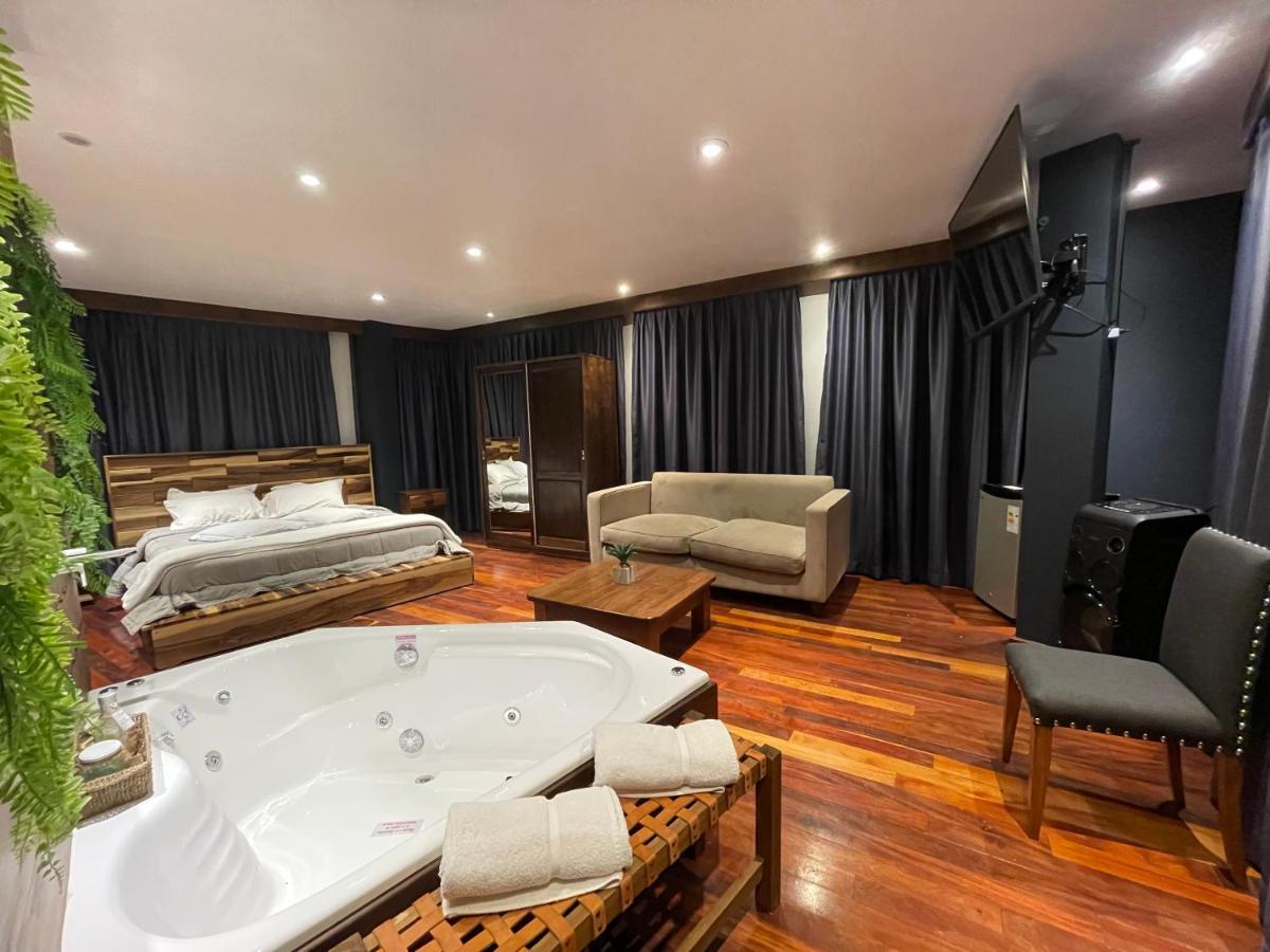 Patio Del Puerto Hotel Boutique Puerto Rico Ngoại thất bức ảnh